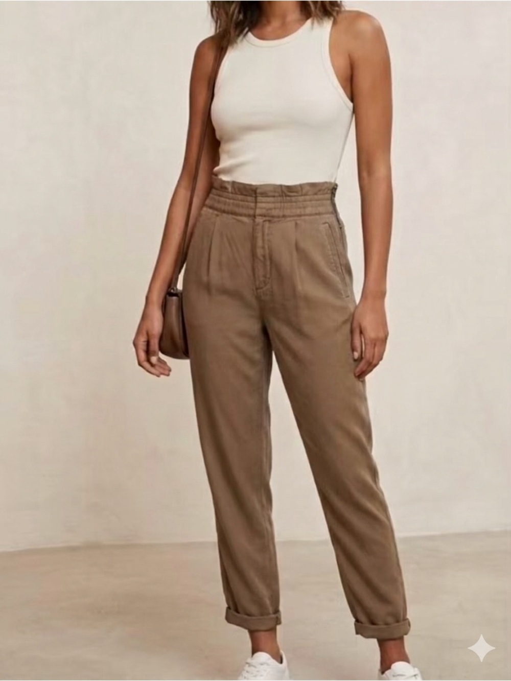 Aritzia Wilfred Casbah Paperbag Waist Pants – Khaki/Olive Brown - Size 6